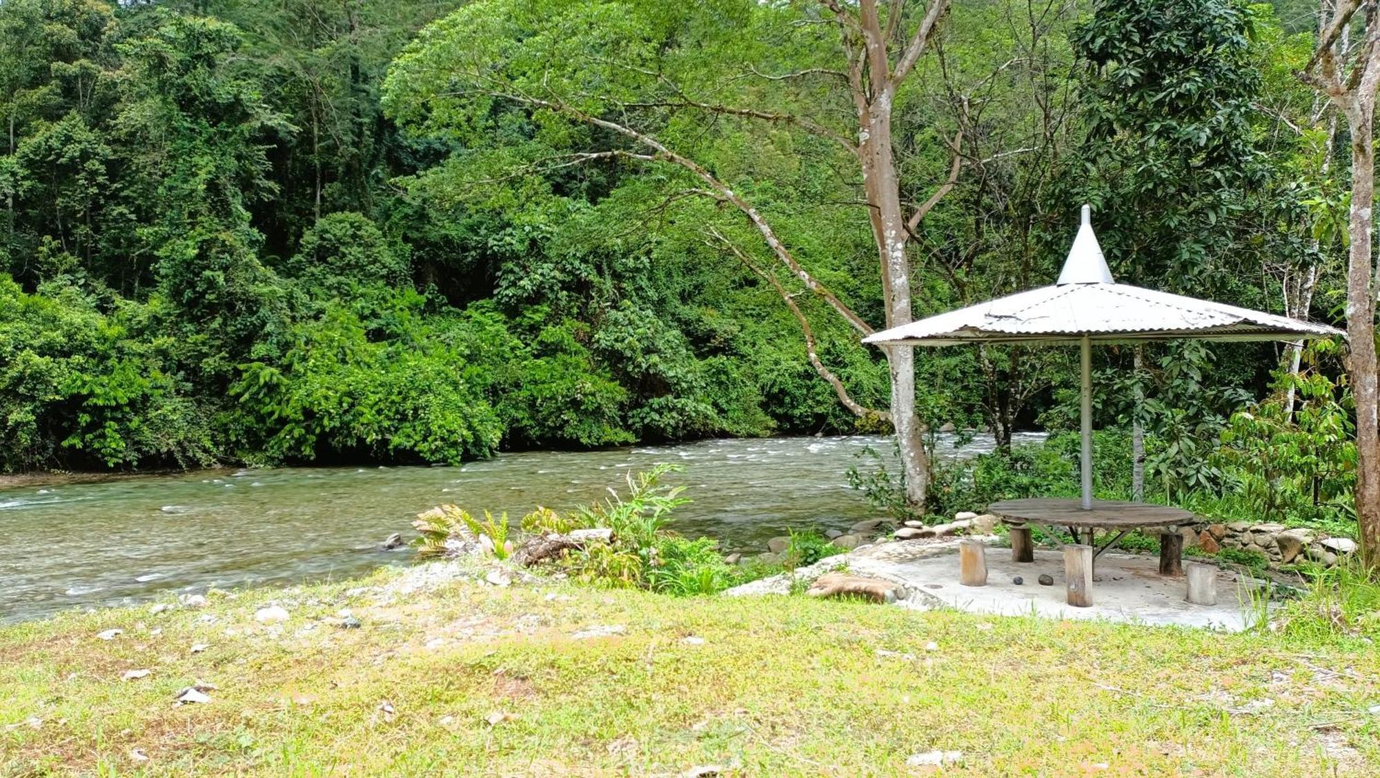 Oyo Home 90491 Flinstone Lodge Kota Kinabalu Exteriör bild
